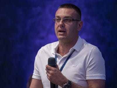 Dr Željko Živanović